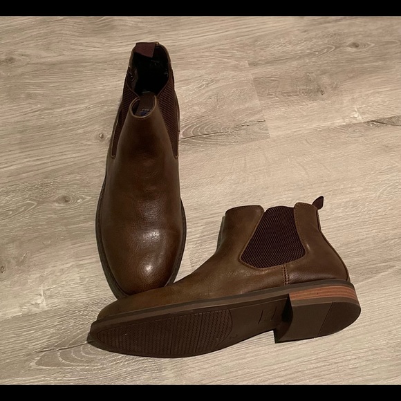 NWT Kids Boots - Picture 3 of 4